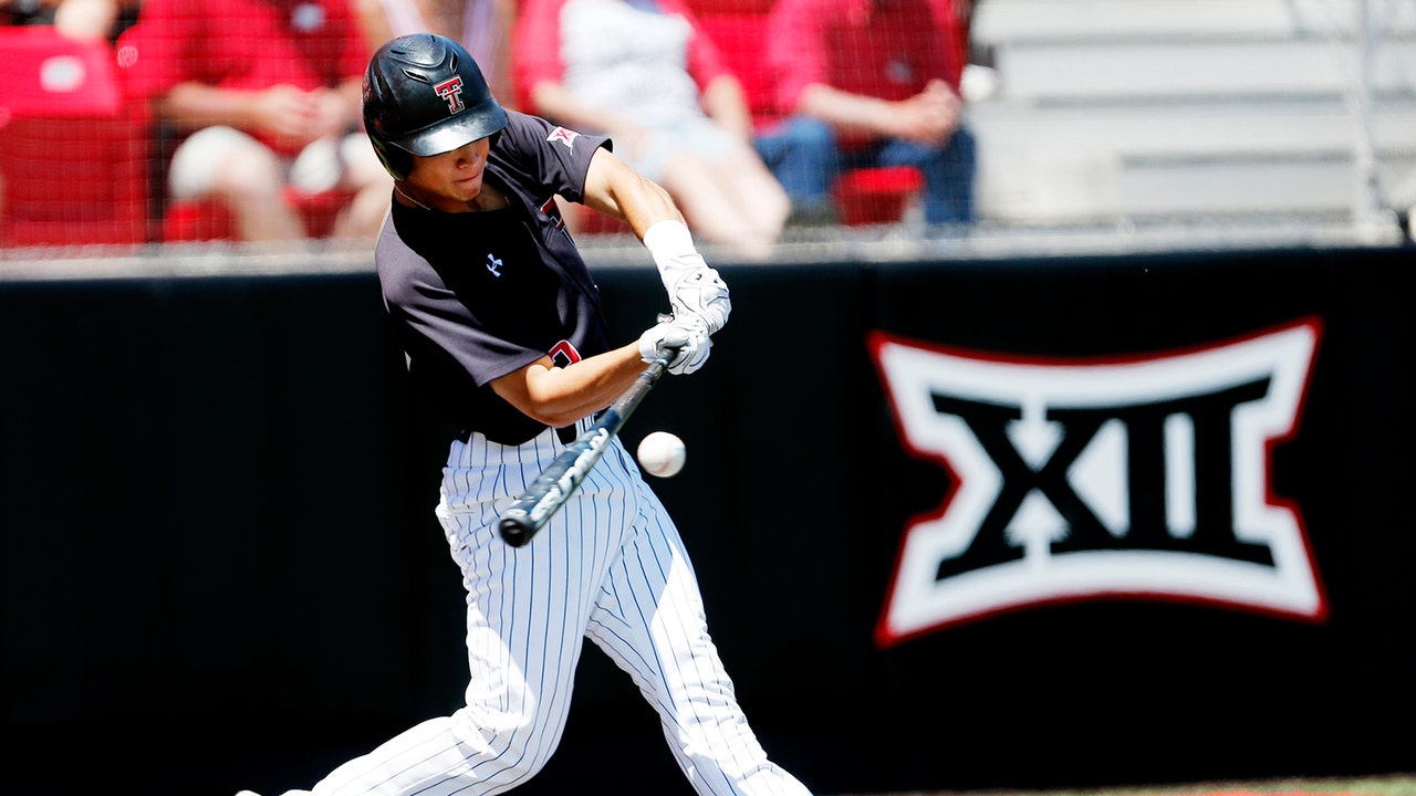 Texas Tech to CWS after crushing East Carolina in Game 3